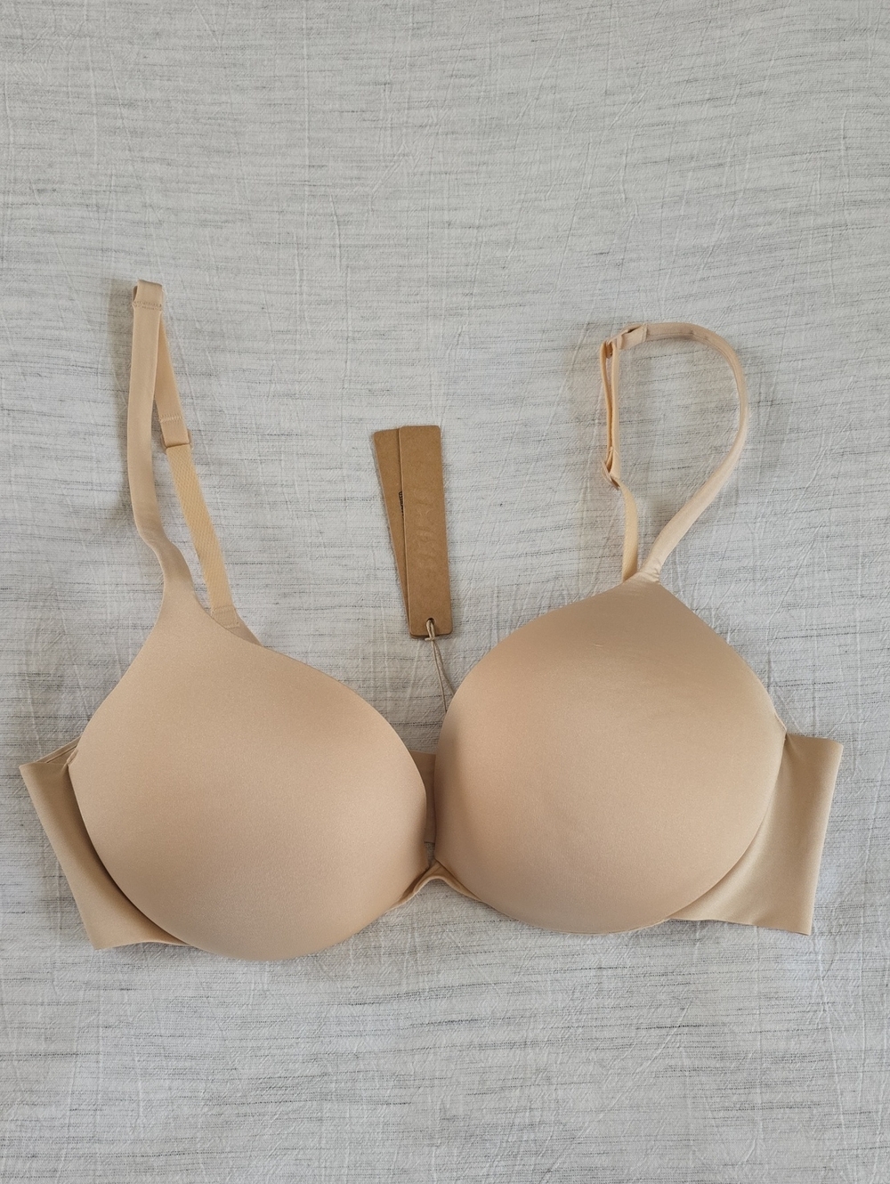 SKIMS Ultimate Push Up Plunge Bra Size:34C Sand